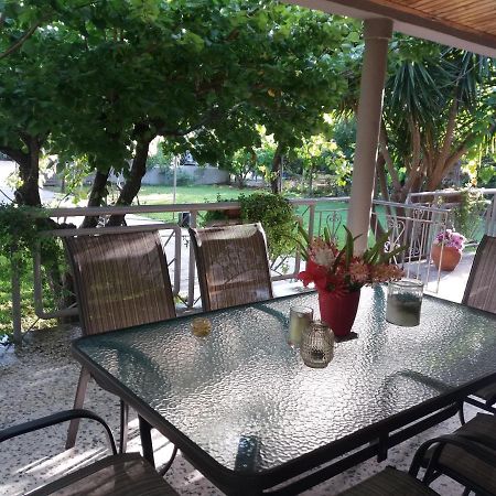 Beach House For Up To 9 People Near Olympia Katakolo Exterior foto