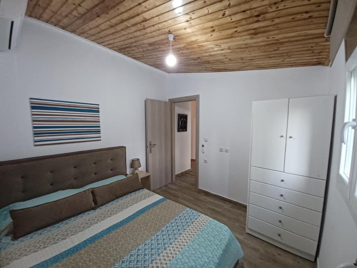 Beach House For Up To 9 People Near Olympia Katakolo Exterior foto