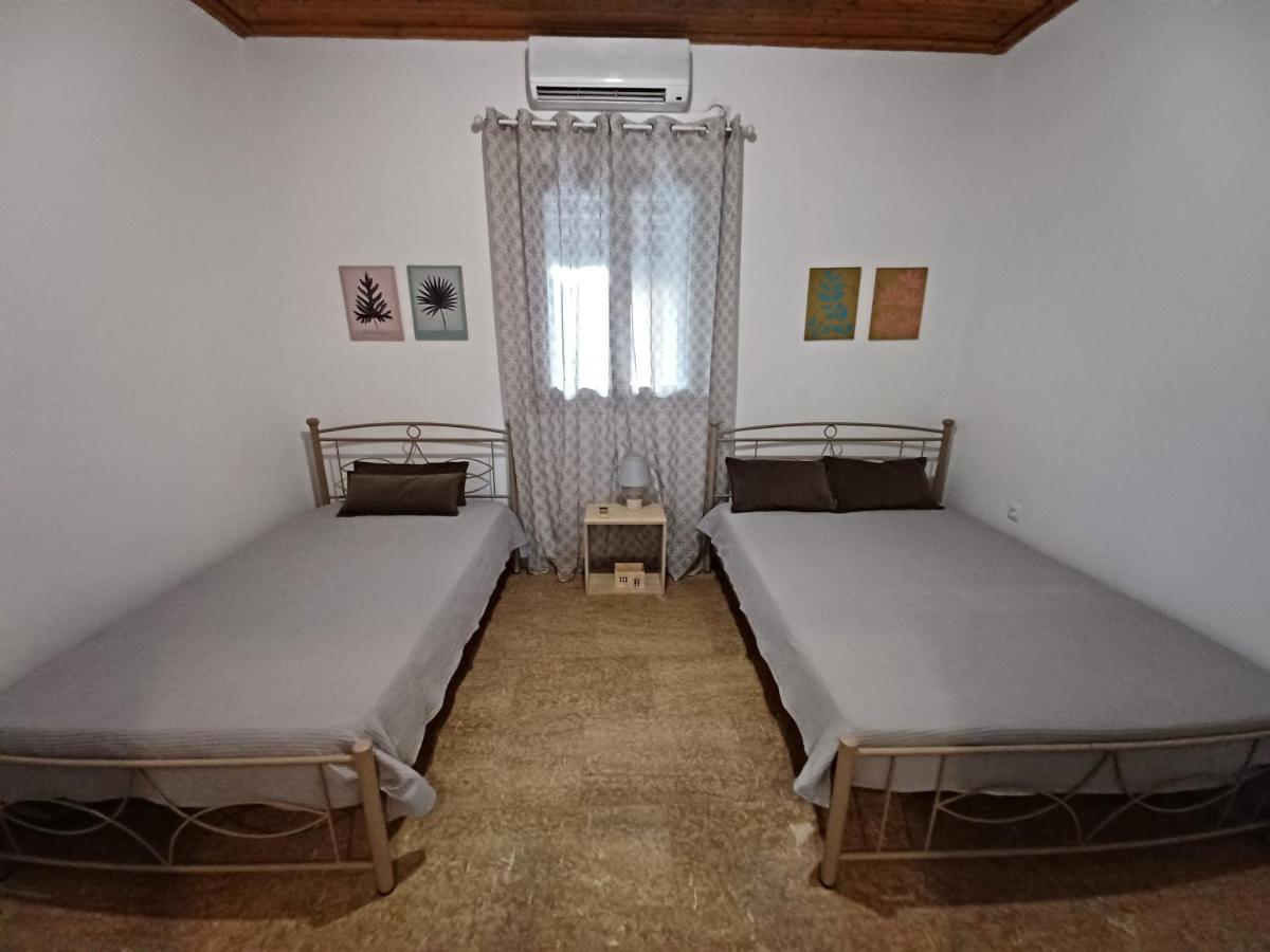 Beach House For Up To 9 People Near Olympia Katakolo Exterior foto